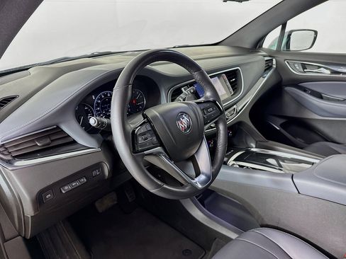 Used 2024 Buick Enclave Premium image 8
