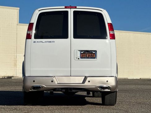 Used 2023 Chevrolet Express 2500 RWD image 5