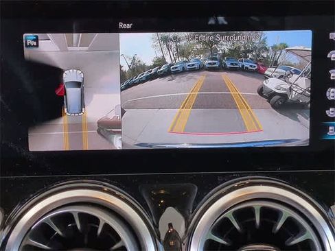 Used 2022 Mercedes-Benz GLB 250 image 30