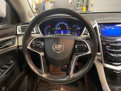 Used 2016 Cadillac SRX Luxury image 10