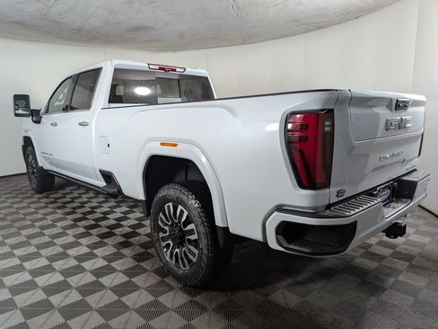 New 2026 GMC Sierra 3500 Denali Ultimate image 4