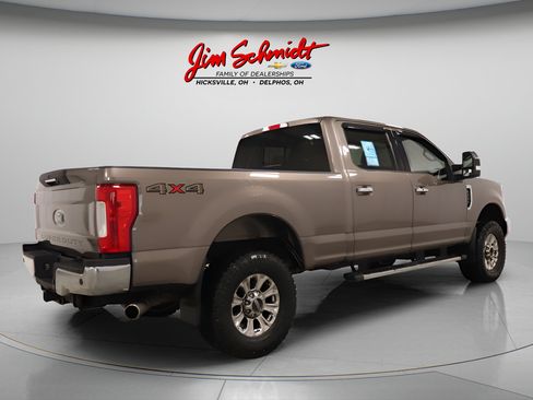 Used 2019 Ford F250 Lariat w/ Lariat Ultimate Package AWD/4WD image 6