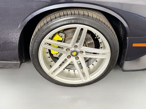 Used 2019 Dodge Challenger R/T w/ Blacktop Package image 29