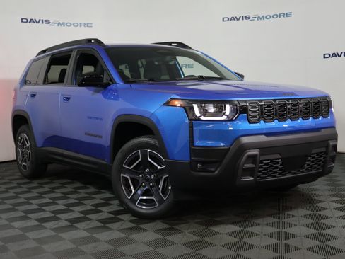 New 2026 Jeep Cherokee Laredo AWD/4WD image 2