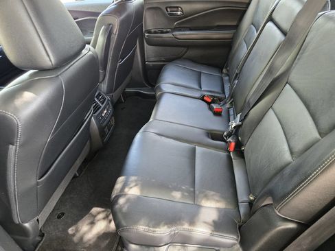 Used 2021 Honda Pilot Touring image 23