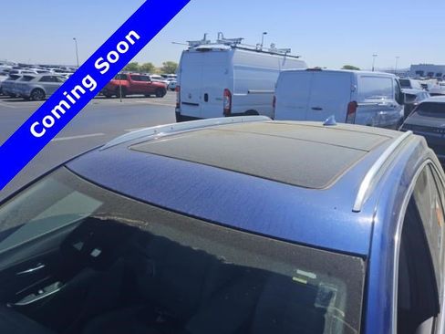 Used 2021 Cadillac XT4 Luxury w/ Cold Weather Package FWD image 11