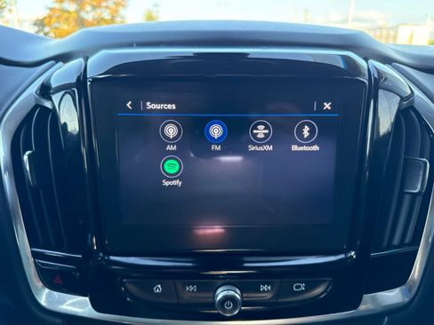Used 2020 Chevrolet Traverse LT w/ Driver Confidence II Package AWD/4WD image 25