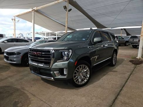 Used 2023 GMC Yukon SLT w/ SLT Premium Package AWD/4WD image 1
