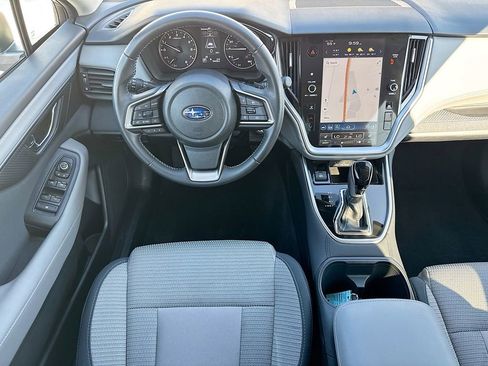 Used 2025 Subaru Outback Premium image 30