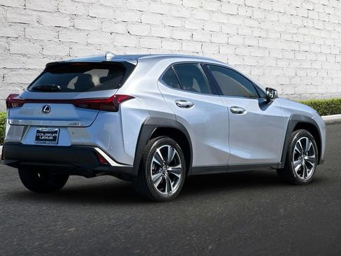 Used 2024 Lexus UX 250h FWD image 4