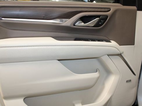 Used 2021 GMC Yukon Denali image 36