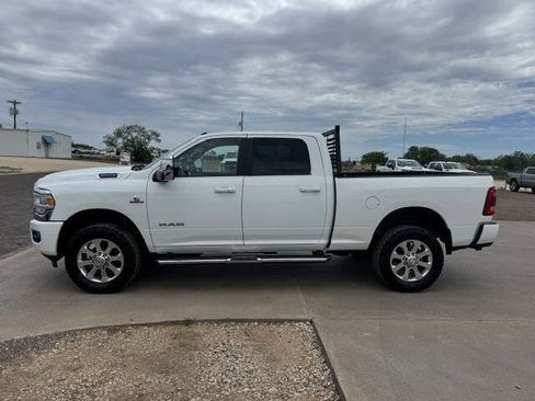 Used 2023 RAM 2500 Laramie AWD/4WD image 3
