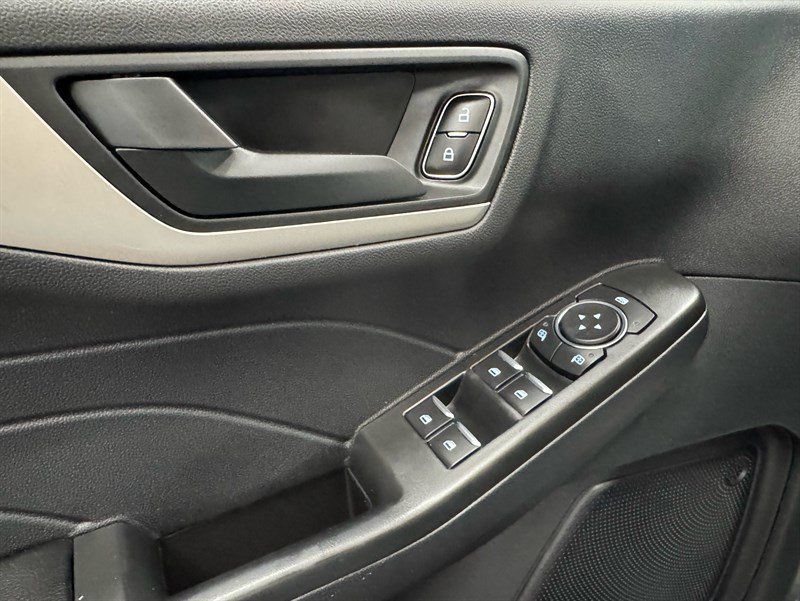Used 2022 Ford Escape SE w/ Cold Weather Package AWD/4WD image 13