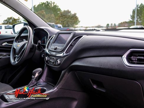 Used 2023 Chevrolet Equinox LT image 14