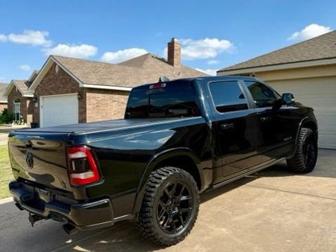 Used 2019 RAM 1500 Laramie RWD image 5