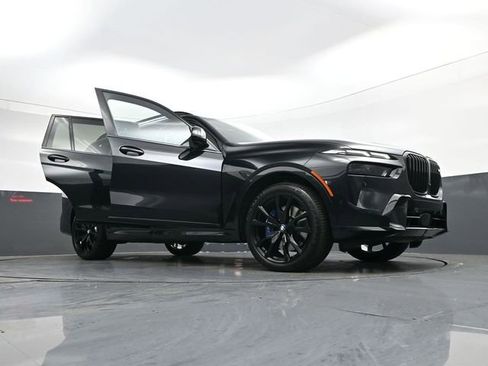 Used 2024 BMW X7 M60i w/ Executive Package image 41