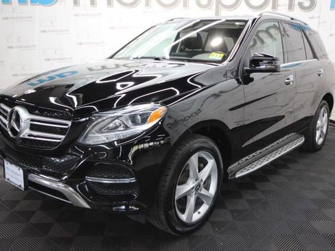 Used 2019 Mercedes-Benz GLE 400 4MATIC image 1