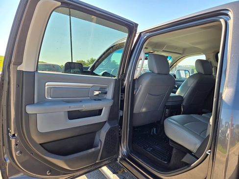 Used 2017 RAM 2500 Big Horn w/ Sport Appearance Group AWD/4WD image 26