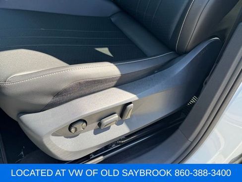 Used 2022 Volkswagen Tiguan SE w/ Panoramic Sunroof Package image 31