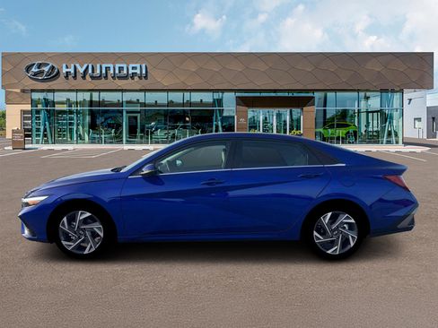 New 2026 Hyundai Elantra Limited image 3