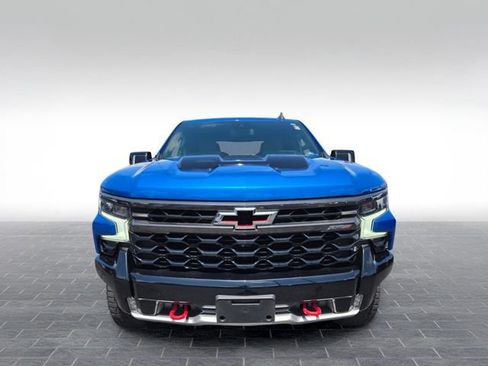 Used 2022 Chevrolet Silverado 1500 ZR2 AWD/4WD image 2