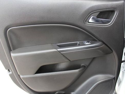 Used 2019 Chevrolet Colorado LT RWD image 15