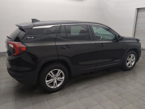Used 2024 GMC Terrain SLE AWD/4WD image 10