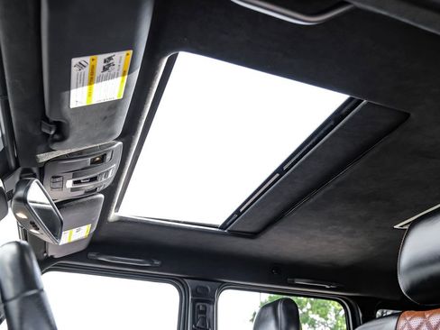 Used 2017 Mercedes-Benz G 63 AMG 4MATIC image 37