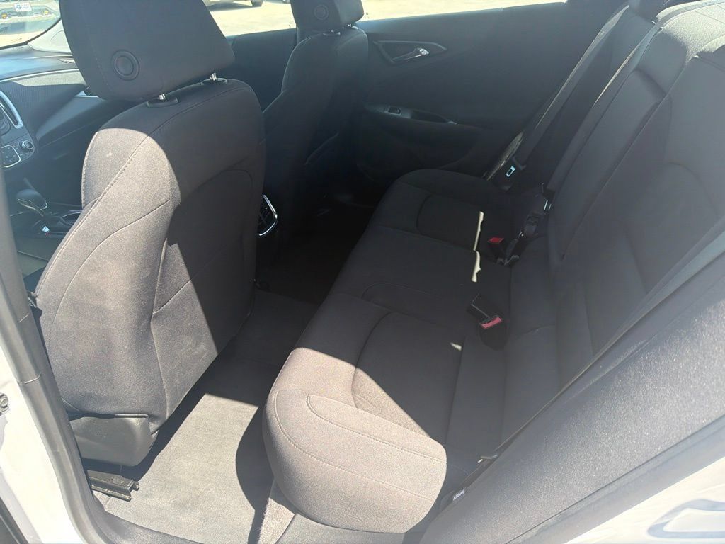 Used 2023 Chevrolet Malibu LT FWD image 24