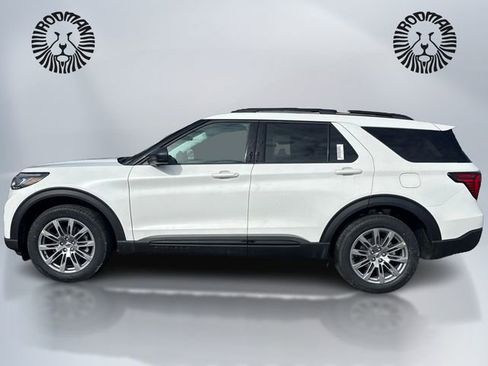 New 2026 Ford Explorer Active w/ Active Comfort Package image 8