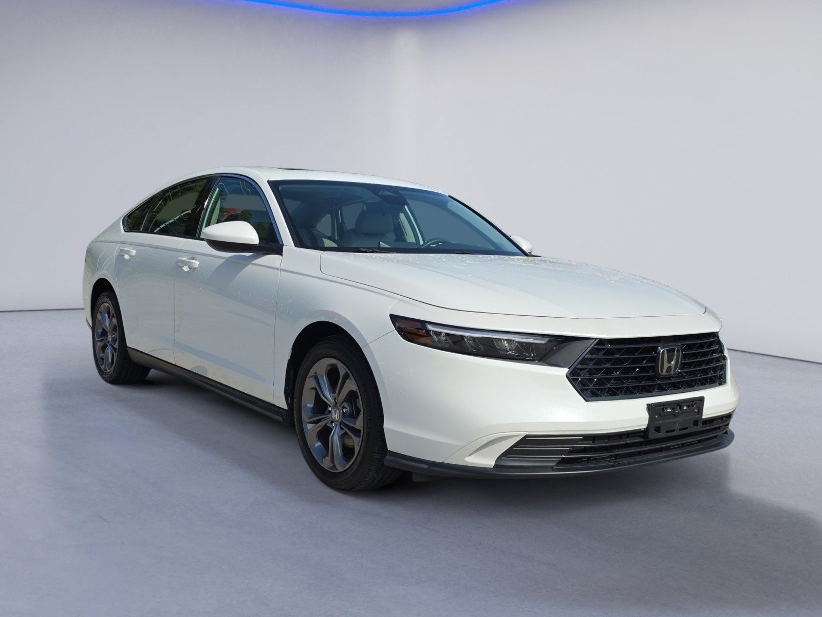 Used 2024 Honda Accord EX image 7