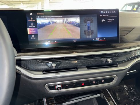 Used 2023 BMW X7 xDrive40i w/ Premium Package AWD/4WD image 28