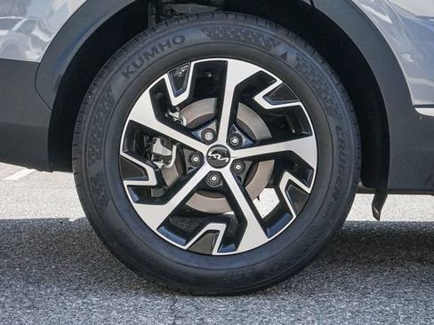 Certified 2024 Kia Sportage EX FWD image 12