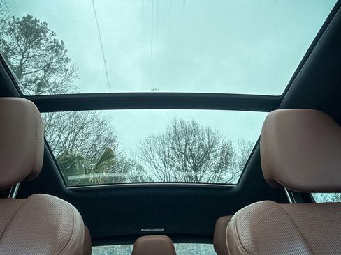 Used 2017 Porsche Cayenne Turbo image 27