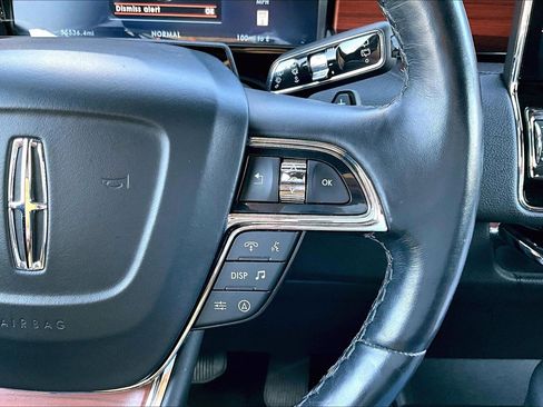 Used 2024 Lincoln Navigator Premiere image 12