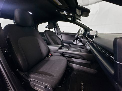 Used 2024 Hyundai Ioniq 6 SE RWD image 32