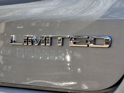 New 2025 Jeep Compass Limited w/ Sun & Sound Group image 15