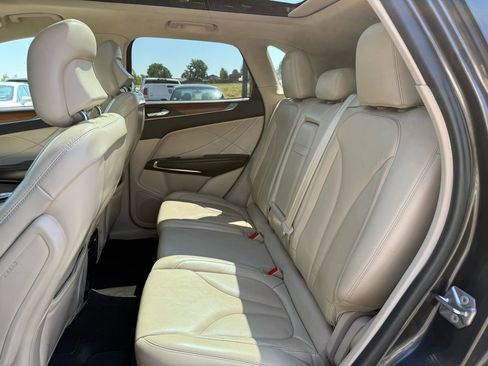 Used 2017 Lincoln MKC Select w/ Select Plus Package image 17