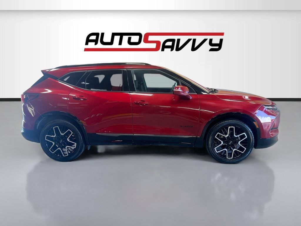 Used 2023 Chevrolet Blazer RS w/ Driver Confidence II Package AWD/4WD image 8