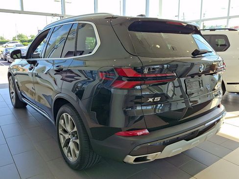 Certified 2024 BMW X5 xDrive40i w/ Premium Package AWD/4WD image 4