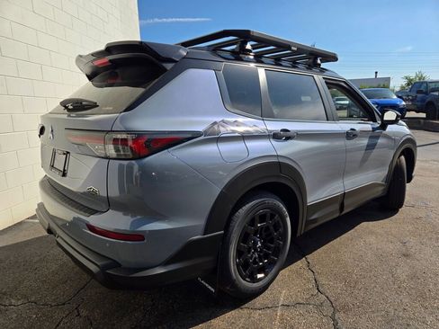 New 2025 Mitsubishi Outlander Trail Edition image 11