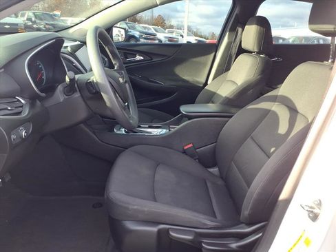 Used 2019 Chevrolet Malibu LS image 27