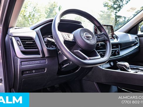 Used 2024 Nissan Rogue S AWD/4WD image 21