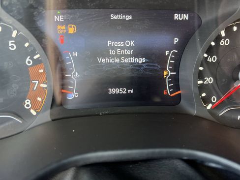 Used 2022 Jeep Compass Latitude FWD image 22