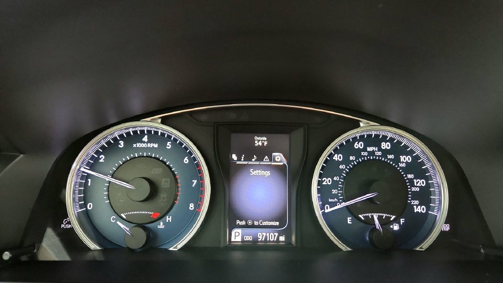 Used 2015 Toyota Camry LE w/ Moonroof Package FWD image 26