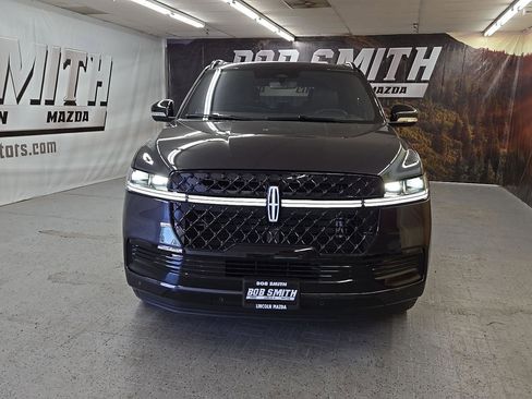 New 2025 Lincoln Navigator Reserve w/ Jet Appearance Package image 17