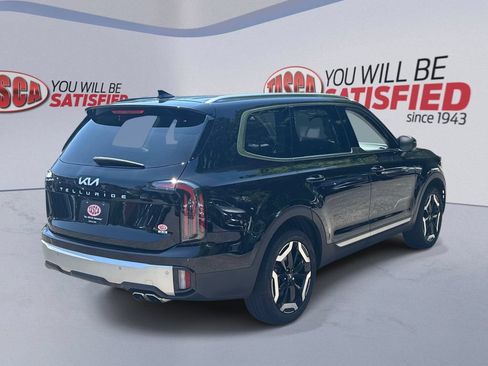 Used 2024 Kia Telluride EX w/ EX Captain's Chair Package AWD/4WD image 6