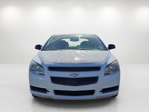 Used 2011 Chevrolet Malibu LS image 2