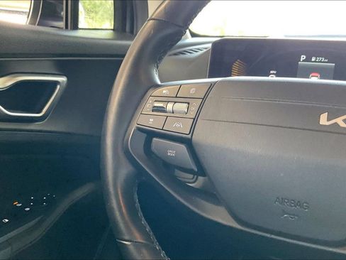 Used 2026 Kia Sportage LX FWD image 8