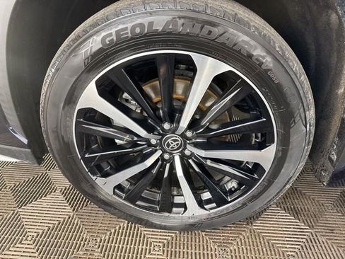 Used 2021 Toyota Highlander XSE image 36